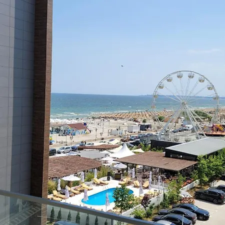 Grand Astoria *